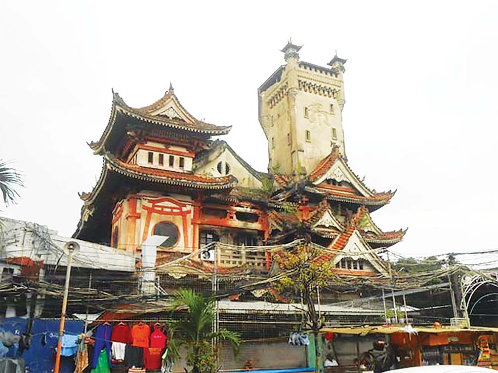 ESSAY QUIAPO-PHOTO2_ocampo pagoda __glenn martinez PNG