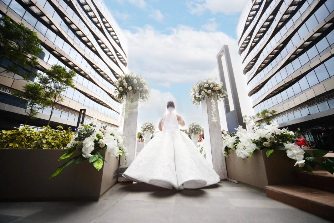 Lanson Place Mall Of Asia Garden Deck