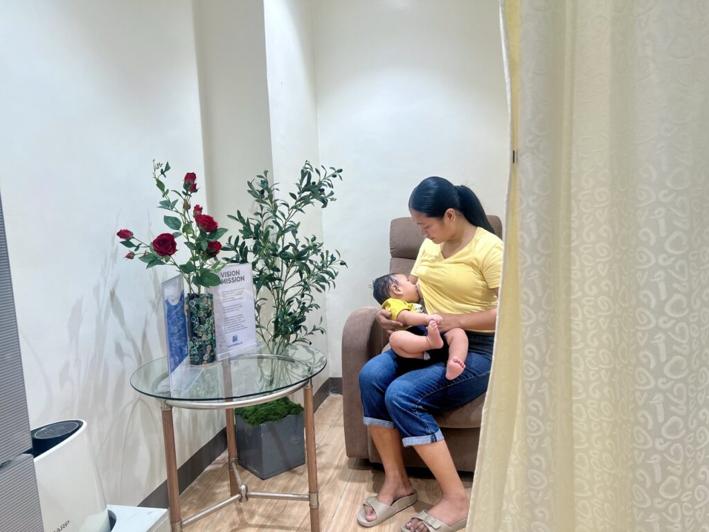 Mother Baby Friendly Spaces Photo 3 Smcm Breastfeeding Station 12
