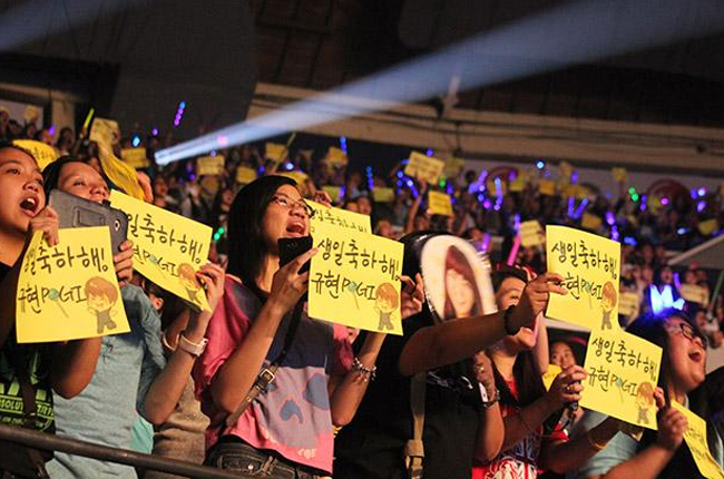 Photo5 Korean Fans