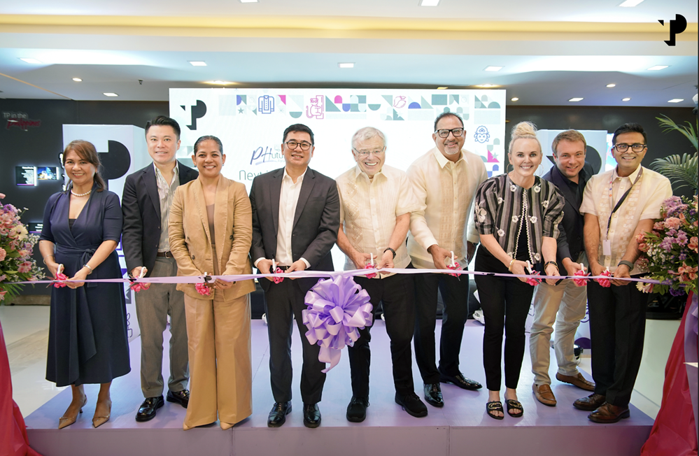 KV - McK Launch Ribbon cutting